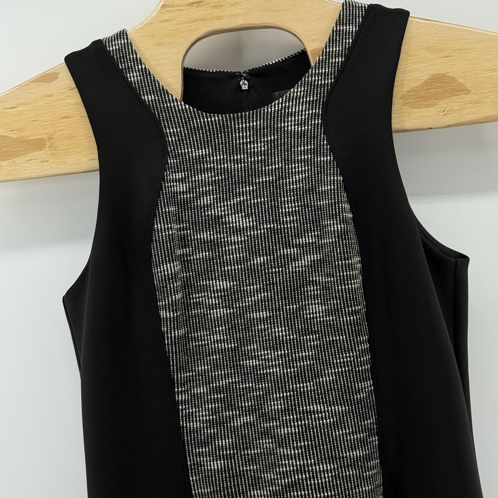 Guess Dress Womens‎ 10 Black Gray Sleeveless Fit Flare Textured Knit Zip Back